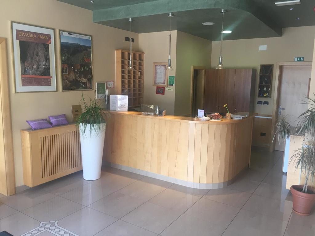 Bed And Breakfast Malovec Divača Екстериор снимка