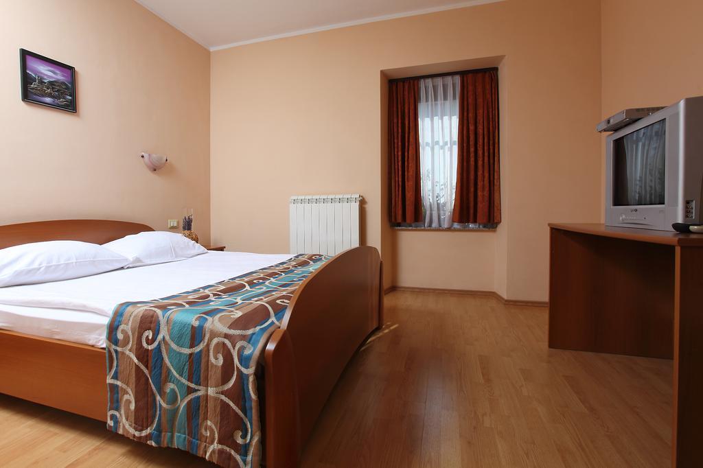 Bed And Breakfast Malovec Divača Екстериор снимка