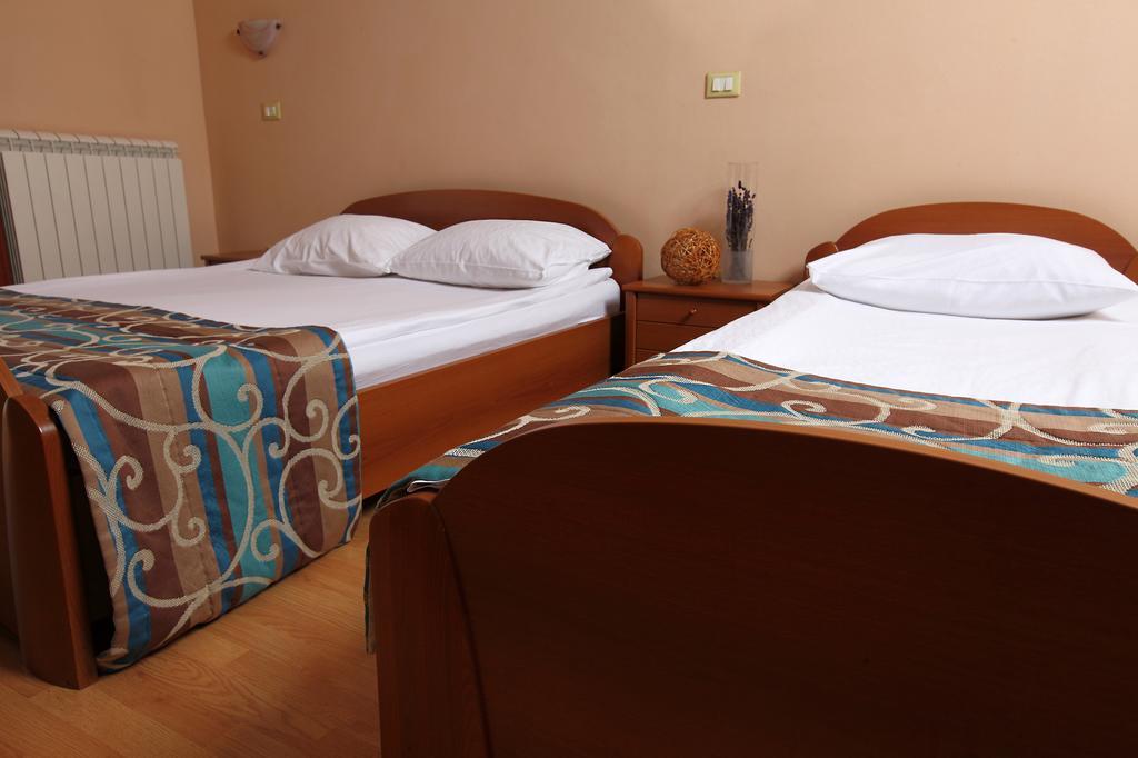 Bed And Breakfast Malovec Divača Екстериор снимка