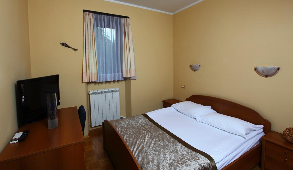 Bed And Breakfast Malovec Divača Екстериор снимка