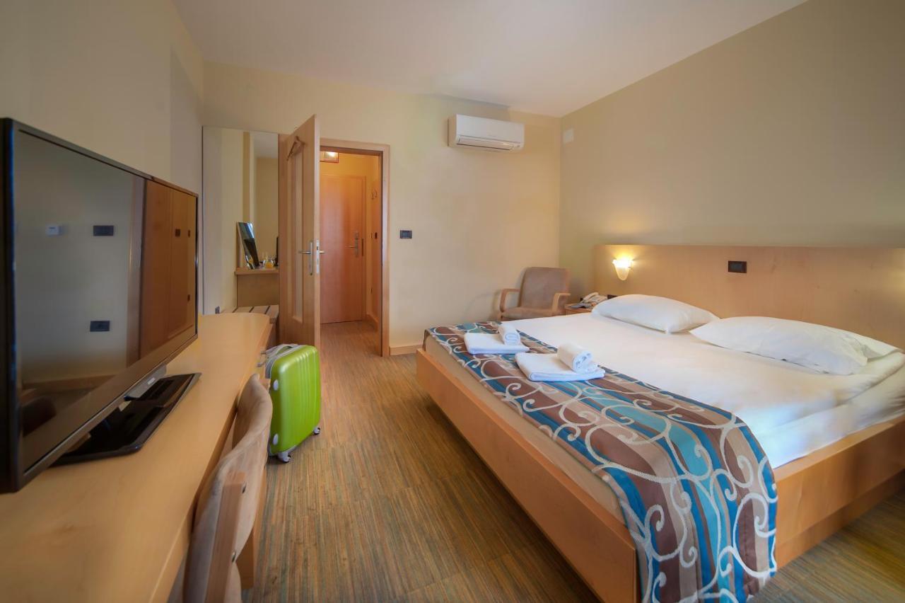 Bed And Breakfast Malovec Divača Екстериор снимка
